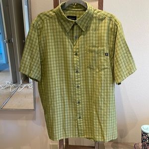 Men’s short sleeve Marmot button up shirt